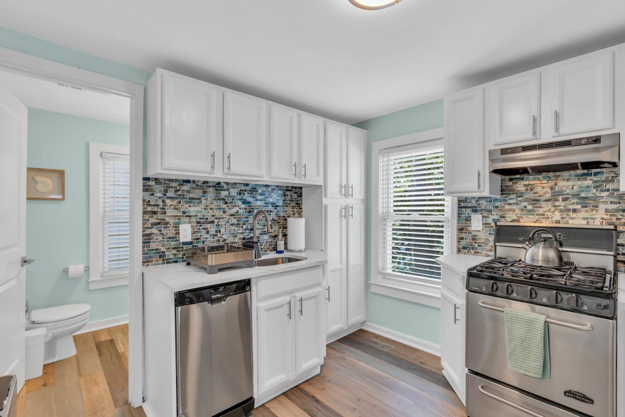 6-Min Walk To Asbury Park & Og Main St - Updated & Cozy Apartment In Historic Ocean Grove - Fire Pit & Patio - Fast Wi-Fi 외부 사진